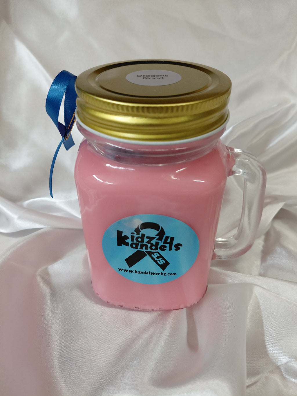 16oz Handmade scented kandel in a re-usable mug.